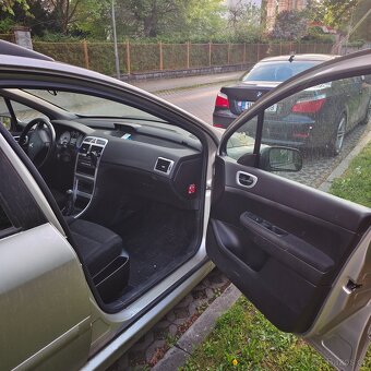Peugeot 307 - 8