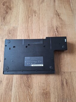 Lenovo ThinkPad T520 + Lenovo dokovací stanici - 8