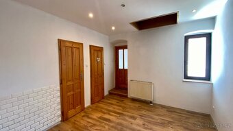 Prodej rodinného domu 170 m² s pozemkem 390 m² - Strmilov - 8
