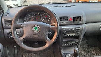 Škoda Octavia Kombi 1.9 TDI / 81KW NOVÁ STK - 8