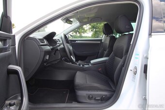 SUPERB 3, STYLE,2.0Tdi-110kw,DSG6,Xen,COLUMBUS,5xVýhřev,2017 - 8