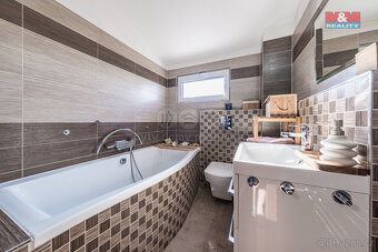 Prodej rodinného domu, 77 m², Polerady - 8