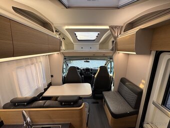 ADRIA CORAL XL 660 SL, 180 PS, AKČNÍ CENA, Alkovna - 8