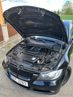 BMW e90 320d - 8