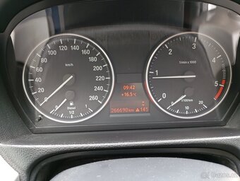 BMW 320D xDrive - 8