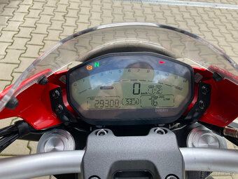 Ducati Monster 821 - 8