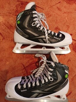 Brankářské brusle Reebok 20K, vel.11, užší, 1x použité - 8