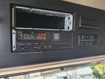 Actros - 8