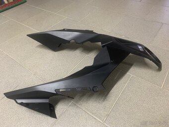 Plasty nádrže KTM Super Duke 1290 R - 8