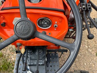 Prodám Kubota L1500 4x4 s originálním nakladačem - 8