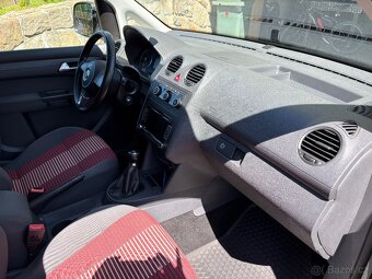 VW Caddy 1.6 TDi 75kW, rok 2012 - 8