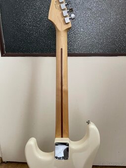 Fender Stratocaster Mexico - 8
