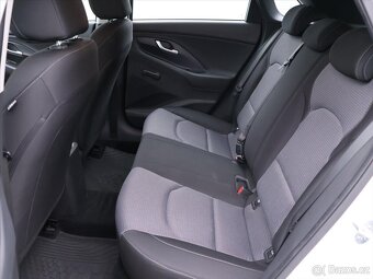 Hyundai i30 1,5 i 80kW Klimatizace CZ 1.Maj (2021) - 8