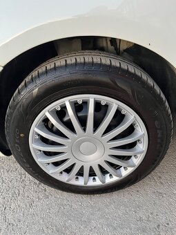 Fiat Punto 1.3 Multijet = r.v 2012, Bez korozie = - 8
