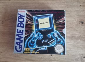 Originál Nintendo Game boy včetně krabice.Pěkný stav.Posilam - 8