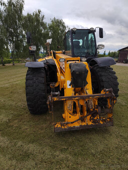 Teleskopický manipulátor JCB 550-80 Agri Plus - 8