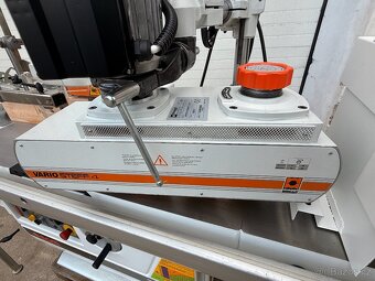 spodní fréza s čepovacím vozíkem SCM T130N - 8