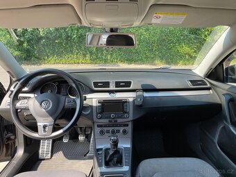 Volkswagen Passat B7 Variant 2.0 TDI 103Kw - 8