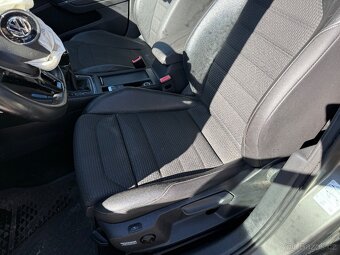 VW Golf Variant VII. 2.0 TDI 110kw / NAVIGACE / LED - 8