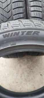 235/45/18 Pirelli Sottozero 3 Winter, DOT 3323,  7.5-7.0mm. - 8