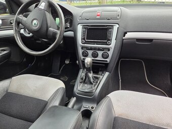 ŠKODA OCTAVIA VRS SEDAN - 8