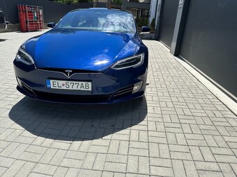 Tesla Model S 75 386 kW - 8