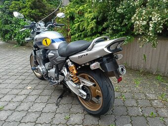 Yamaha xjr 1300 - 8