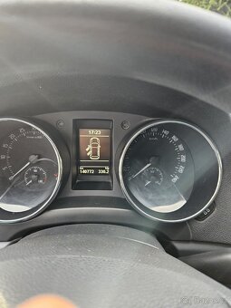 Škoda Yeti 2.0 TDI 81 kW (140 tis. najeto) - 8