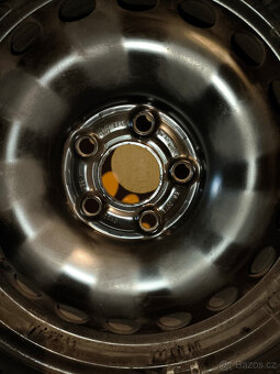 Zimní sada (pneu, disky) 15" - 8