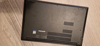 Lenovo Thinkpad E15 G1 I7 10510U - 8