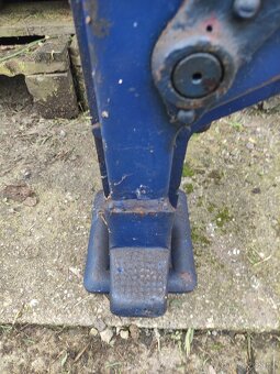 Hřebenový zvedák 5t - 8