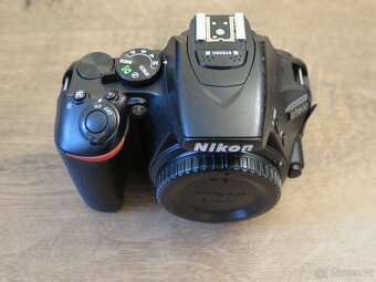 Nikon D5600 tělo - 8