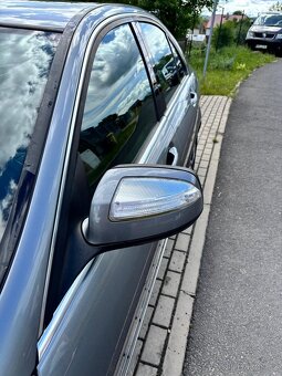 Mercedes Benz C200 - 8