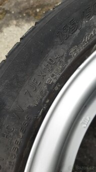 Pěkná alu kola R15 originál škoda 5x100 - 8