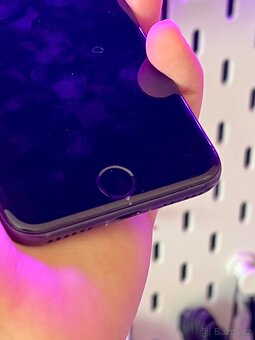 Apple iPhone SE 2020 64 GB Black - 8