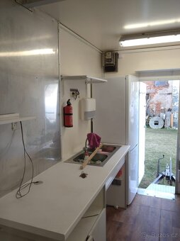Pojízdná prodejna, gastro přívěs, food truck - 8