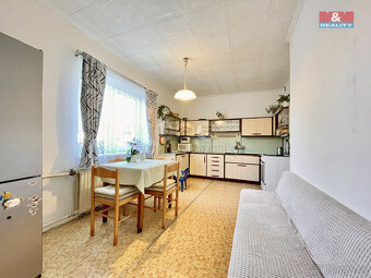 Prodej rodinného domu se zahradou, 1353 m², Dobříkov - 8