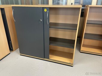 Kancelářské skříně, stoly a kontejnery K+N - 8