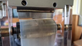 Van de Graaff generátor - 8
