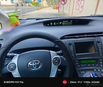 Toyota Prius III Executive (STK 2026, udržovaný) - 8