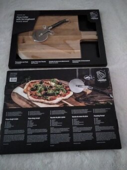 KRÁJEČ NA PIZZU s akáciovým prkénkem, Laguiole Premium Line - 8