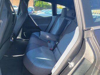 BMW iX xDrive40 240kW - ČR - 1.majitel - 8