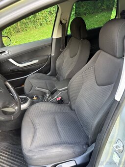 Peugeot 308 sw,1,6 benzin,7.Místné,TOP STAV - 8