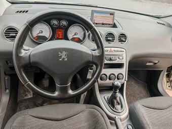 Peugeot 308 SW 1,6 HDI 80 kW, panorama, navigace - 8