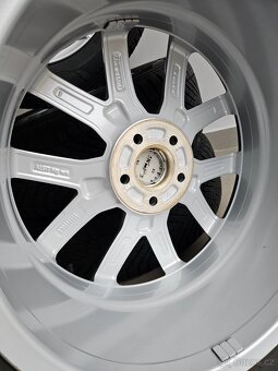 Orig.Volvo XC60 Zimní 235/60/18 - Zánovní - 8