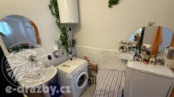 Bytový dům (5 bytů + 1 nebytový prostor) v obci Povrly, okre - 8