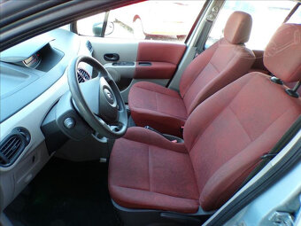 Renault Modus 1,2 16V - 8