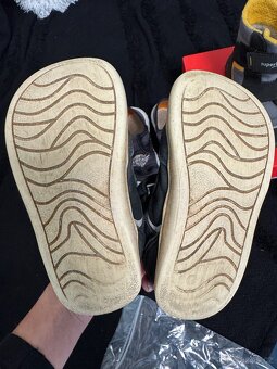 3 pary bot vel.27 - 8