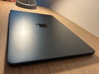 MacBook Air M3 (2024) 8GB / 256GB, Midnight - 8