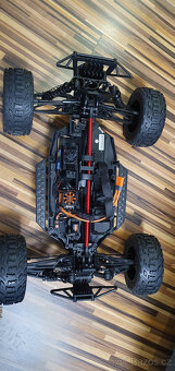 Arrma Fireteam 6S BLX 1:7 4WD RTR bílá - NOVÉ - 8